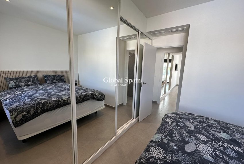 Revente - PENTHOUSE -
ORIHUELA COSTA - VILLAMARTÍN