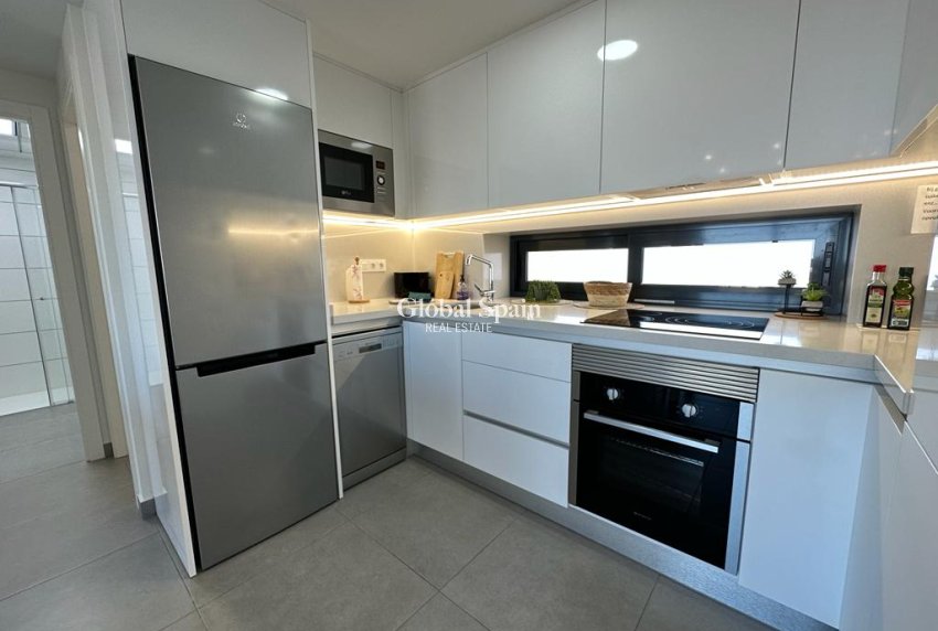 Revente - Penthouse -
ORIHUELA COSTA - VILLAMARTÍN