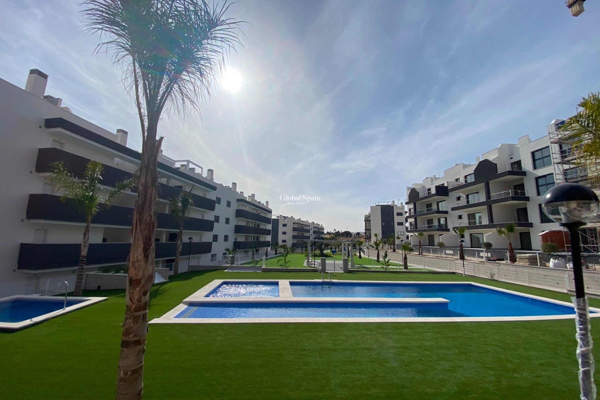 Revente - Penthouse -
ORIHUELA COSTA - VILLAMARTÍN