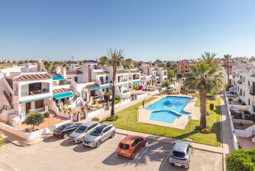 Revente - Penthouse -
ORIHUELA COSTA - VILLAMARTÍN