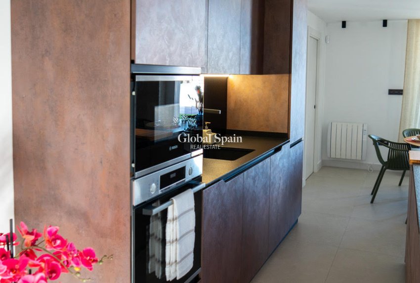 Revente - PENTHOUSE -
ORIHUELA - Inland