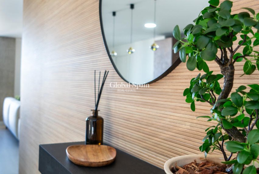 Revente - PENTHOUSE -
ORIHUELA - Inland