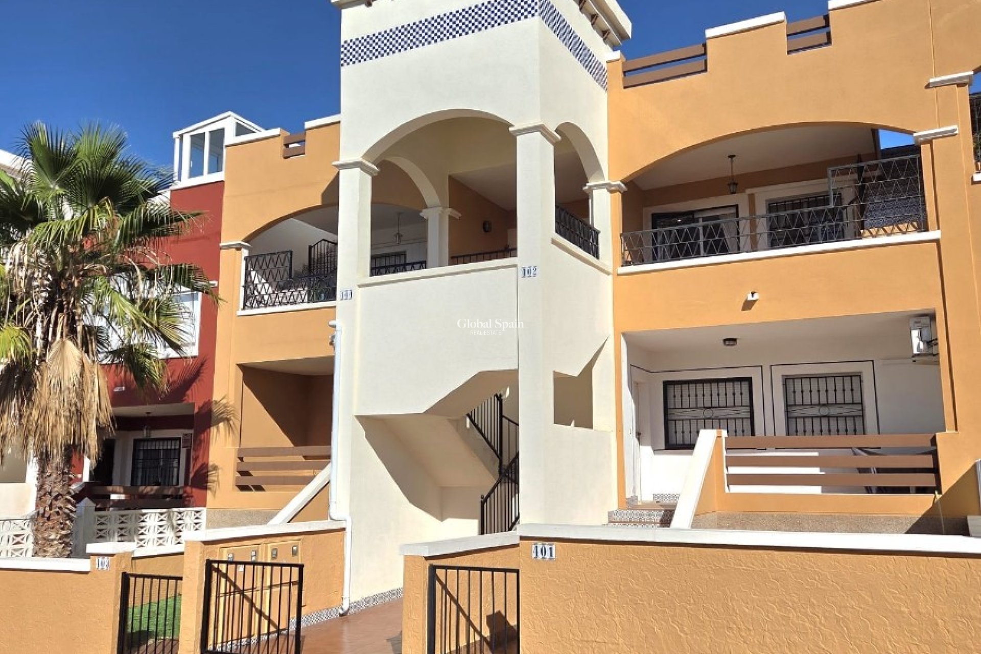 Revente - PENTHOUSE -
ORIHUELA - Inland