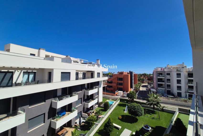 Revente - PENTHOUSE -
ORIHUELA - Inland