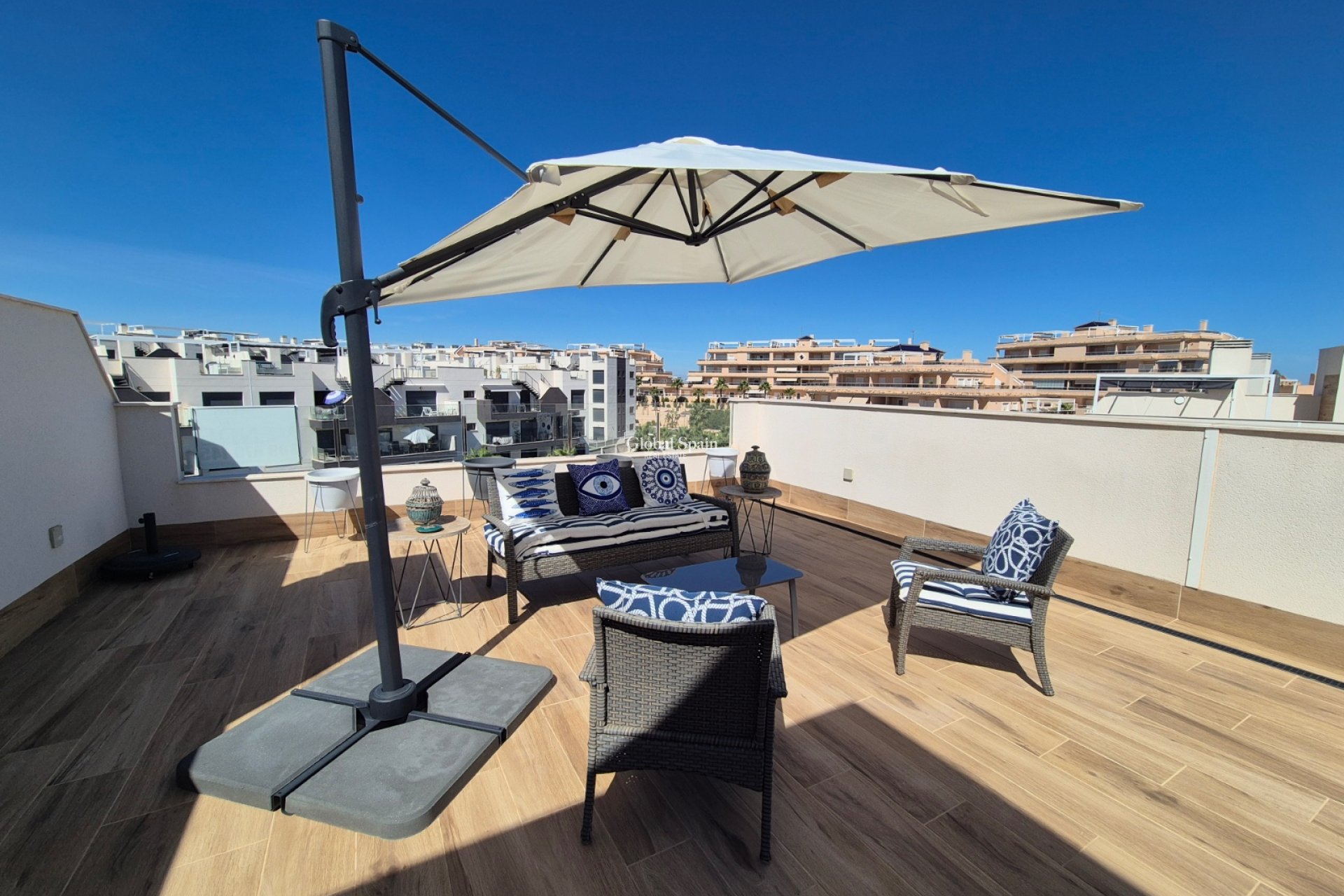 Revente - PENTHOUSE -
ORIHUELA - Inland