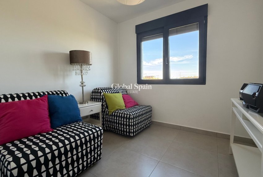 Revente - PENTHOUSE -
PILAR DE LA HORADADA - Costa Blanca