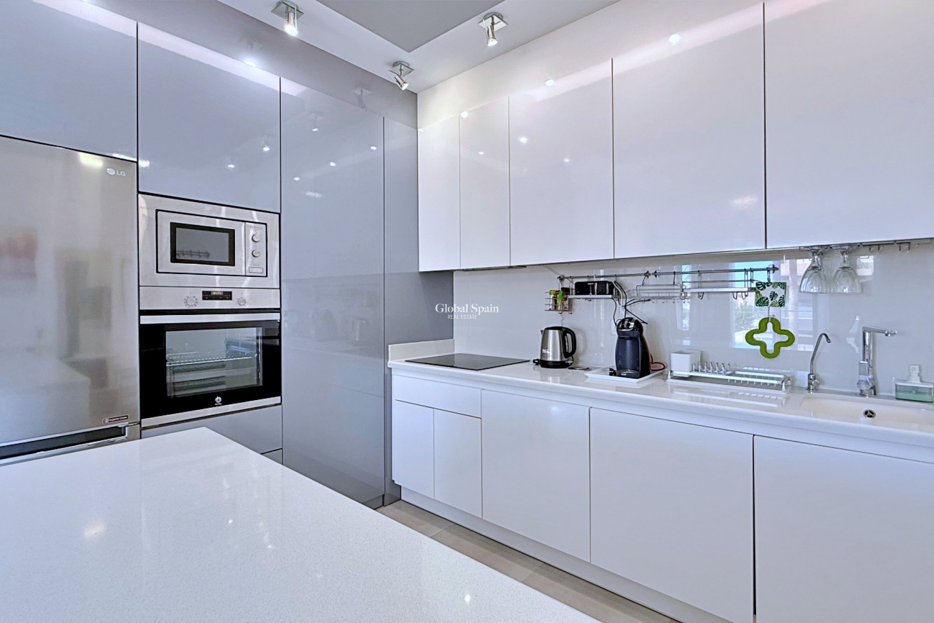 Revente - PENTHOUSE -
PILAR DE LA HORADADA - Costa Blanca