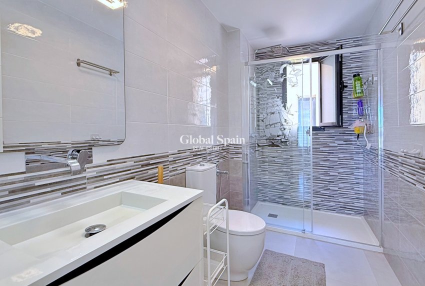 Revente - PENTHOUSE -
PILAR DE LA HORADADA - Costa Blanca