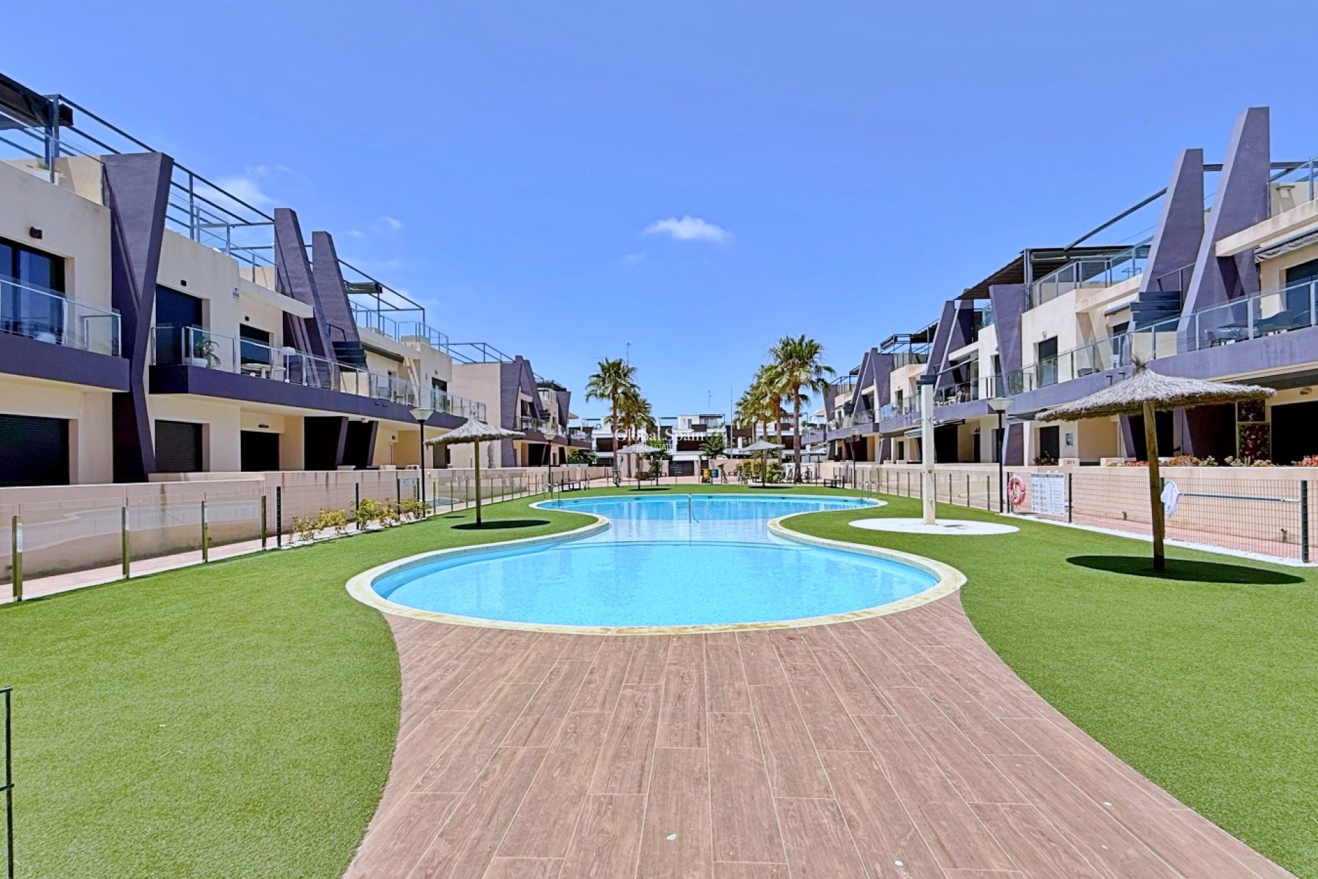 Revente - PENTHOUSE -
PILAR DE LA HORADADA - Costa Blanca