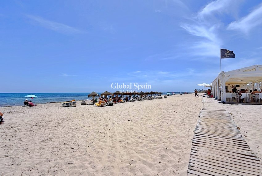 Revente - PENTHOUSE -
PILAR DE LA HORADADA - Costa Blanca