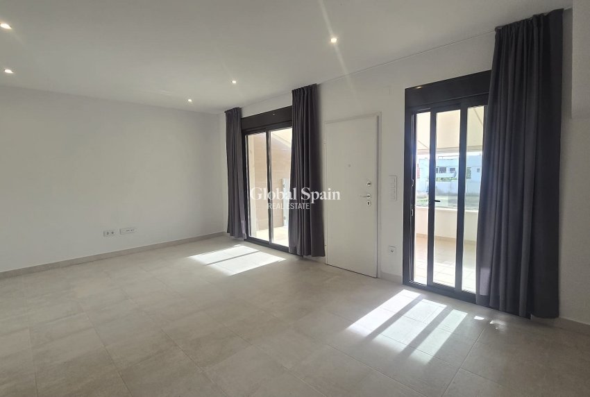 Revente - PENTHOUSE -
PILAR DE LA HORADADA - Costa Blanca