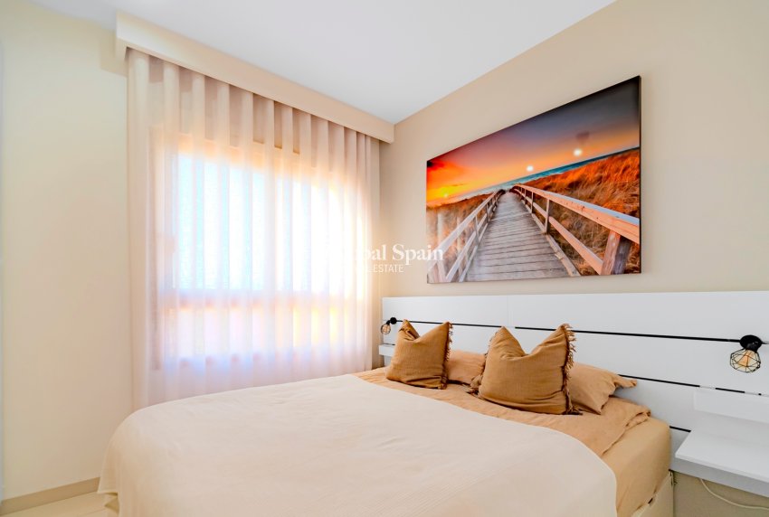 Revente - Penthouse -
PILAR DE LA HORADADA - MIL PALMERAS 