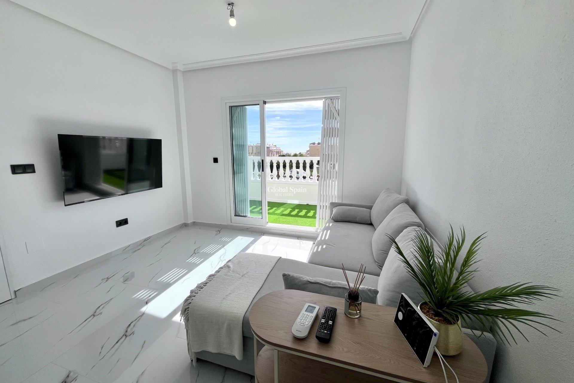 Revente - PENTHOUSE -
PLAYA FLAMENCA - Costa Blanca