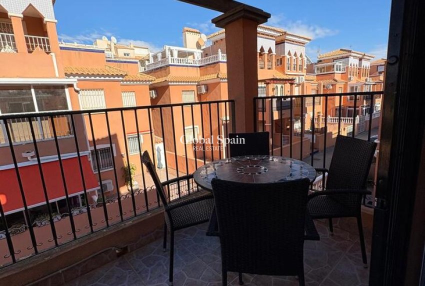 Revente - PENTHOUSE -
PLAYA FLAMENCA - Costa Blanca