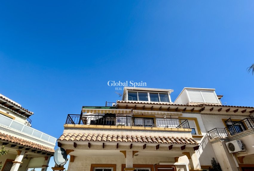 Revente - PENTHOUSE -
PLAYA FLAMENCA - Costa Blanca