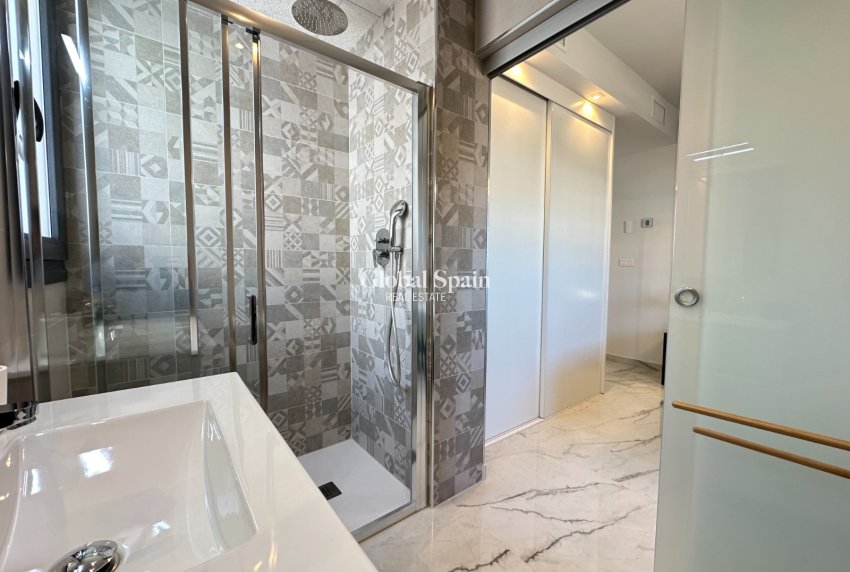 Revente - Penthouse -
PLAYA FLAMENCA