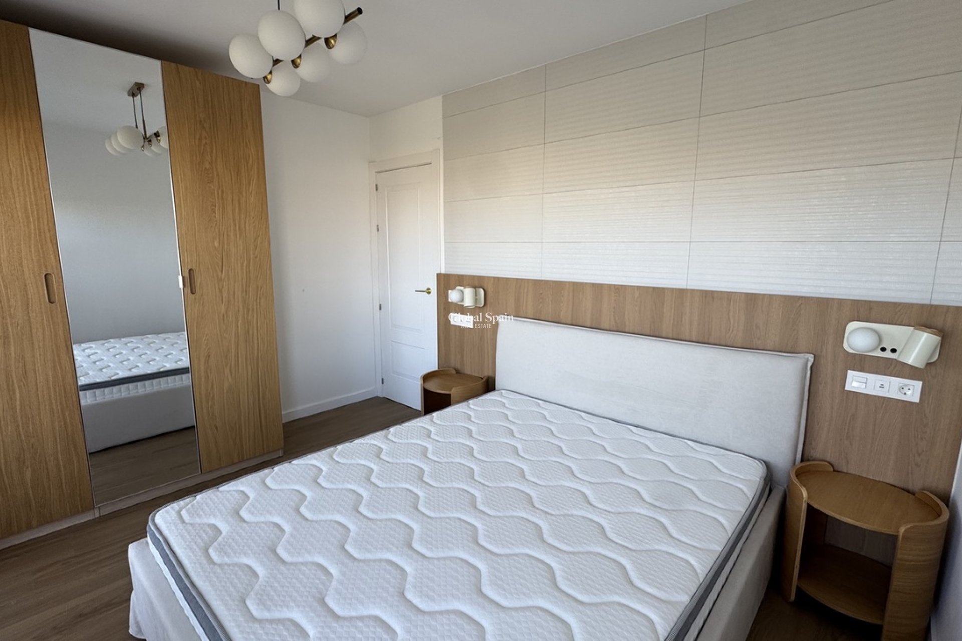 Revente - PENTHOUSE -
PUNTA PRIMA - Costa Blanca