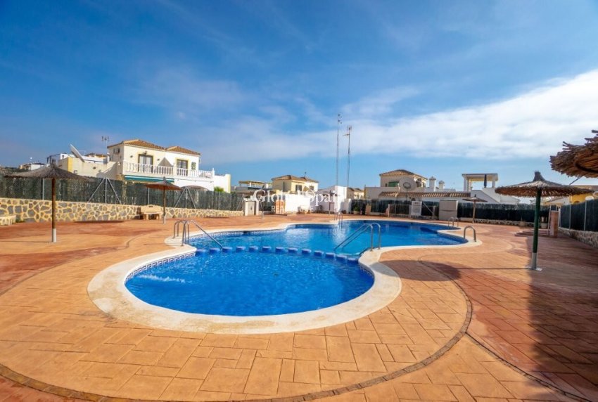 Revente - Penthouse Quad House -
ORIHUELA COSTA - Serena 5