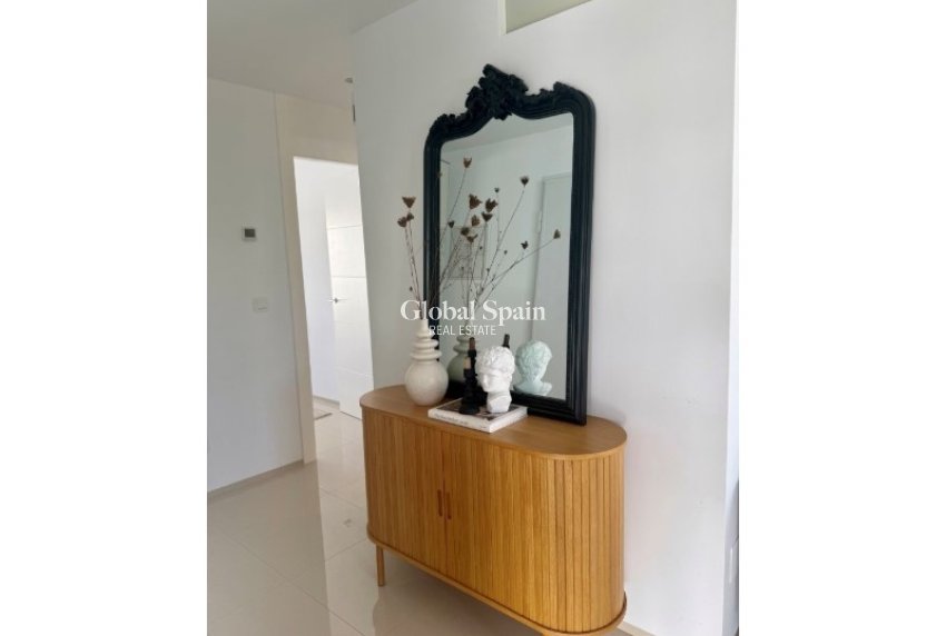 Revente - PENTHOUSE -
ROJALES - Inland