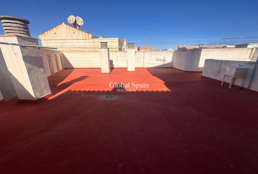 Revente - PENTHOUSE -
SAN PEDRO DEL PINATAR - Lo pagan