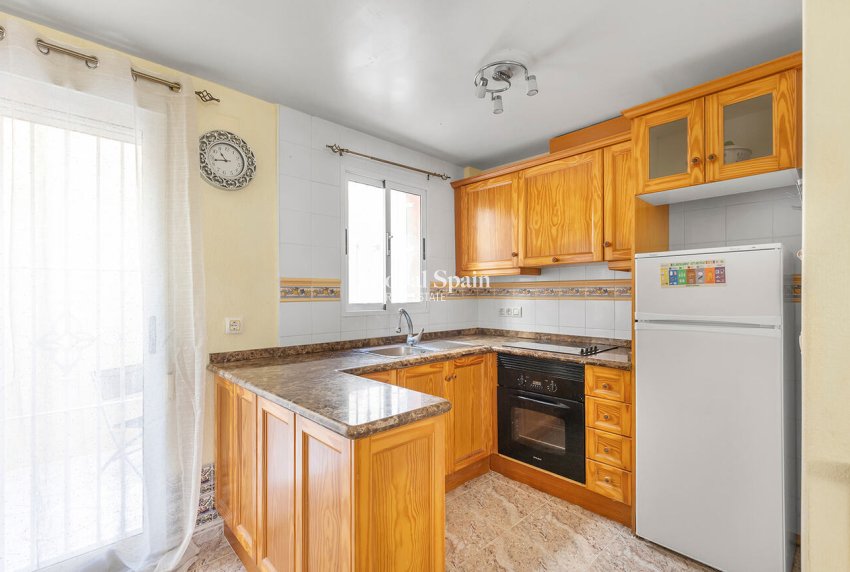 Revente - Penthouse semi-détaché -
ORIHUELA COSTA - Costa Blanca