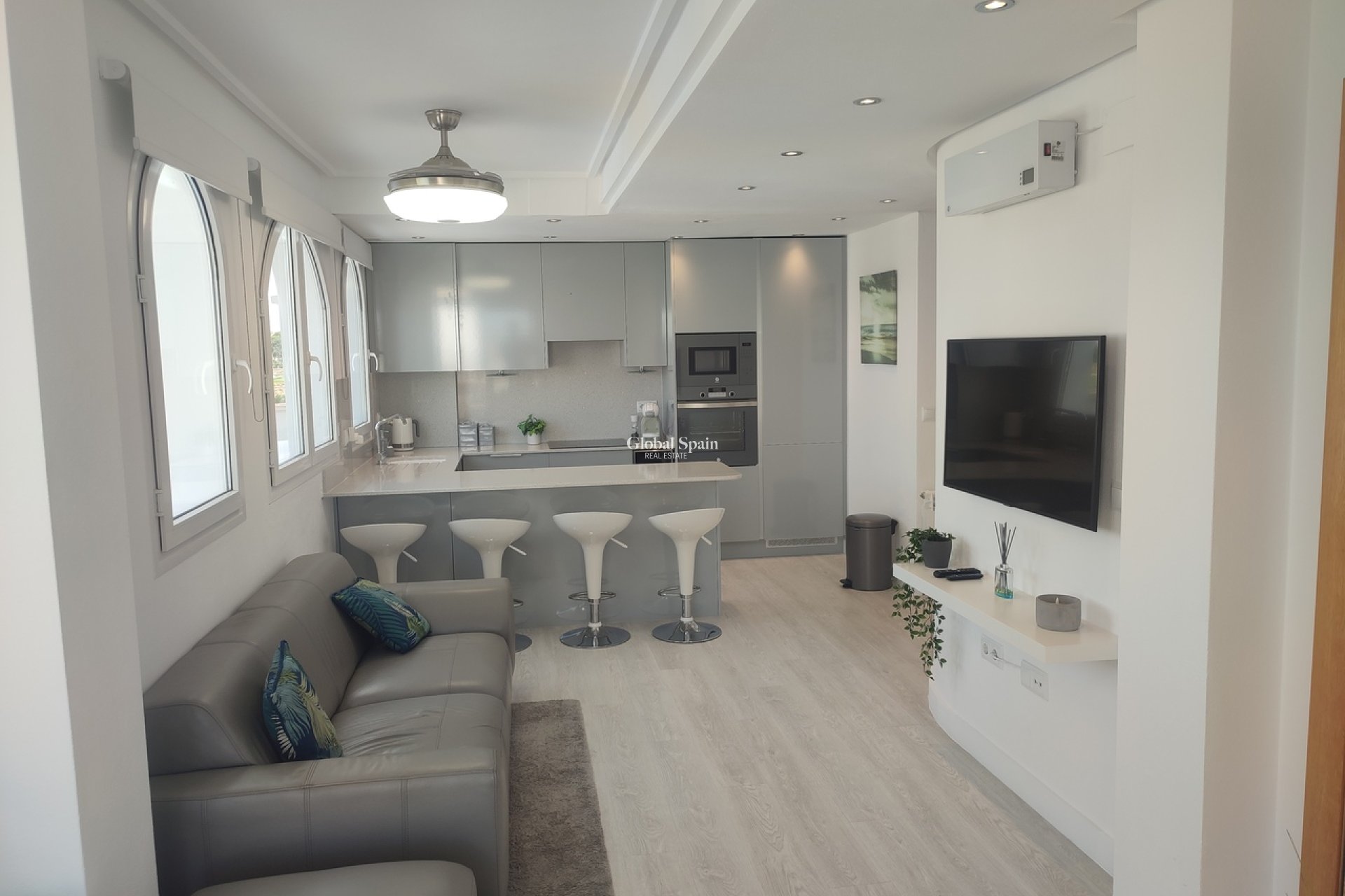 Revente - PENTHOUSE -
SUCINA - Inland