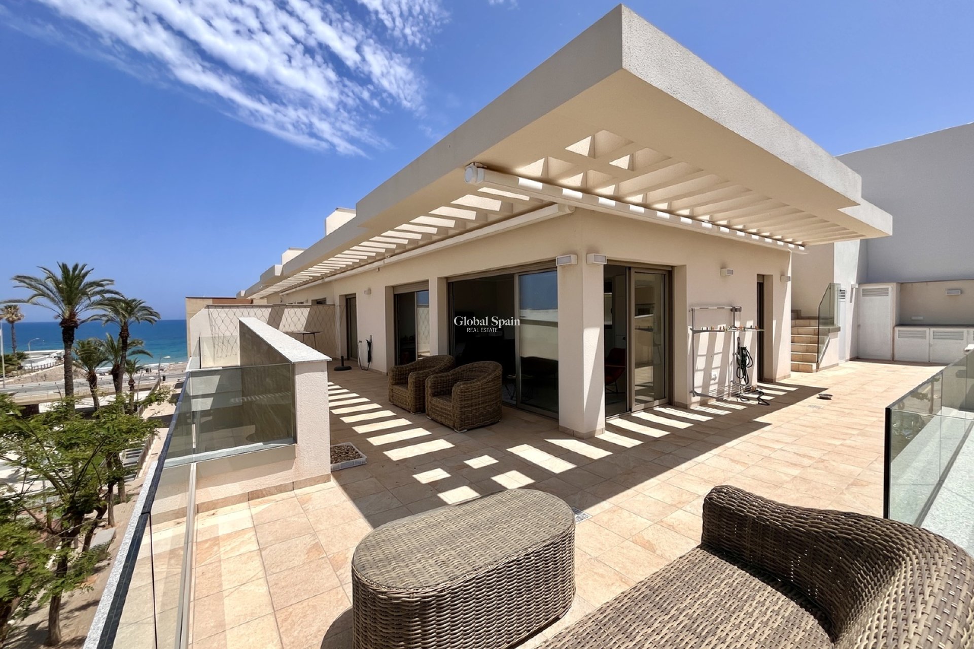 Revente - PENTHOUSE -
TORRE DE LA HORADADA - Costa Blanca