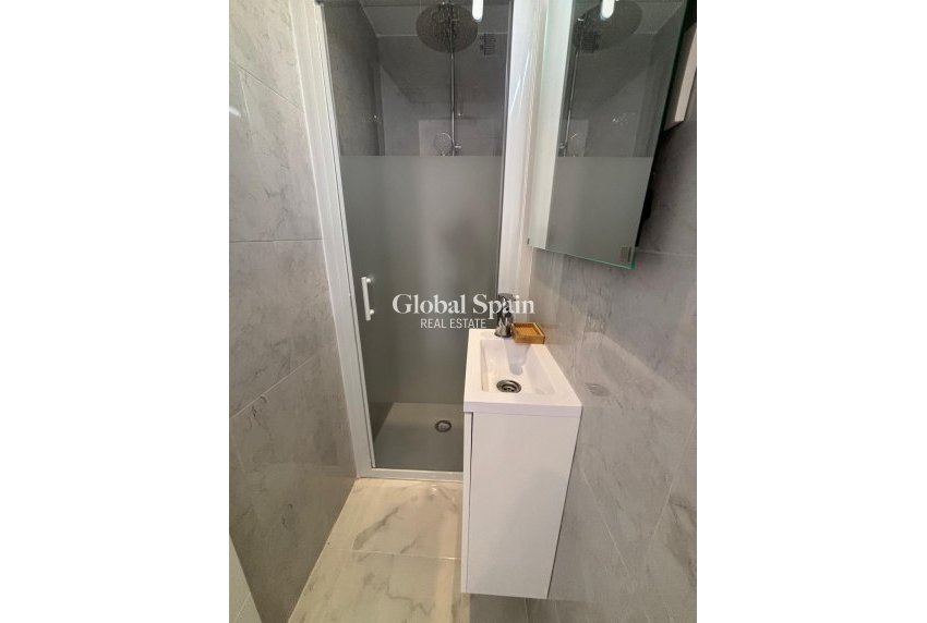 Revente - PENTHOUSE -
TORREVIEJA - Acequion