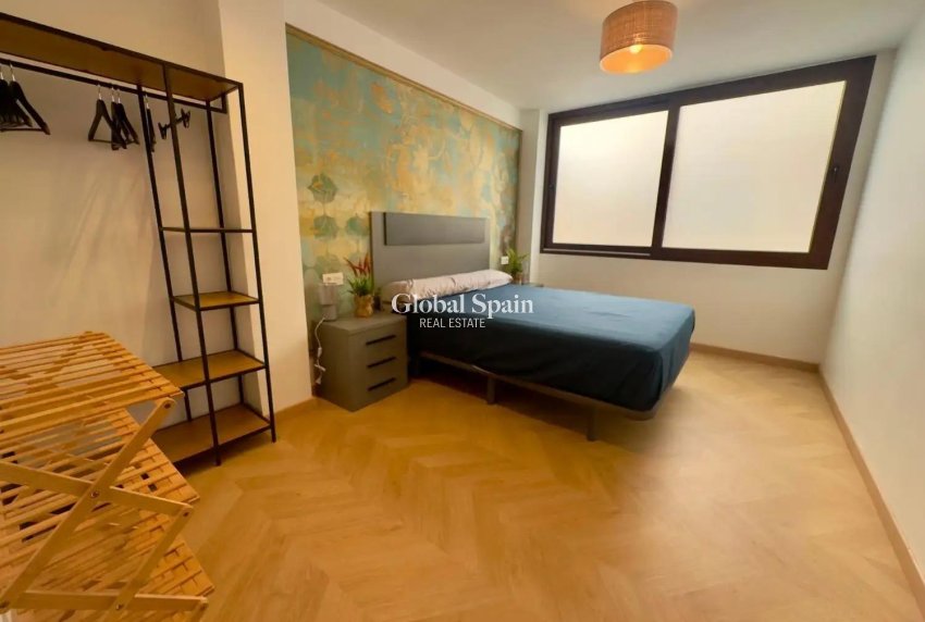 Revente - PENTHOUSE -
TORREVIEJA - Acequion