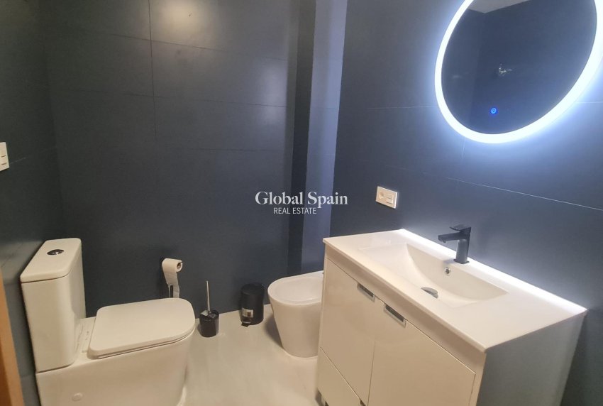 Revente - PENTHOUSE -
TORREVIEJA - Acequion