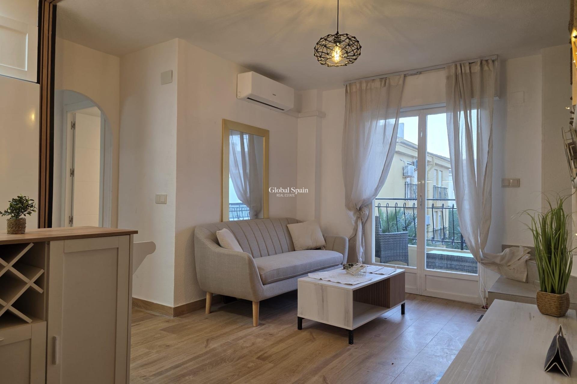 Revente - PENTHOUSE -
TORREVIEJA - Cala Ferris