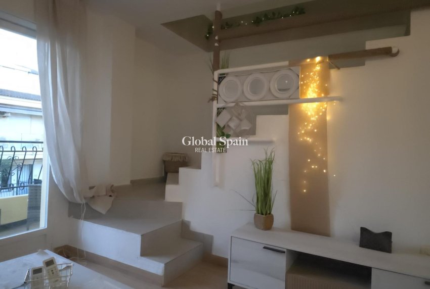 Revente - PENTHOUSE -
TORREVIEJA - Cala Ferris