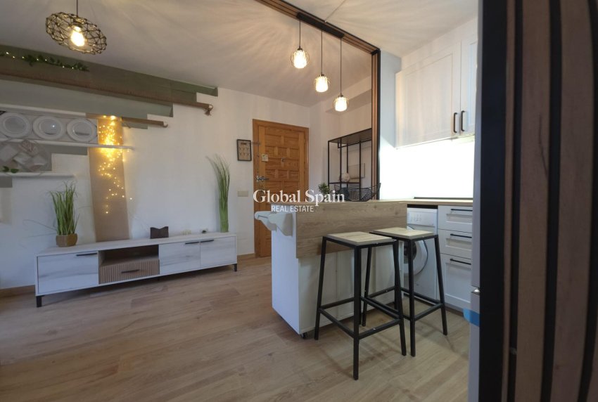 Revente - PENTHOUSE -
TORREVIEJA - Cala Ferris