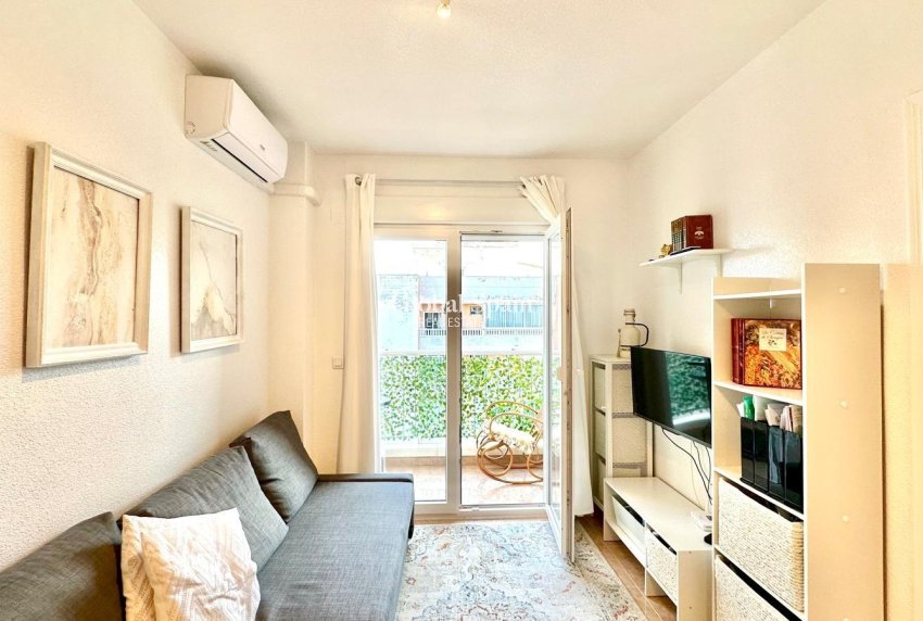 Revente - PENTHOUSE -
TORREVIEJA - Center