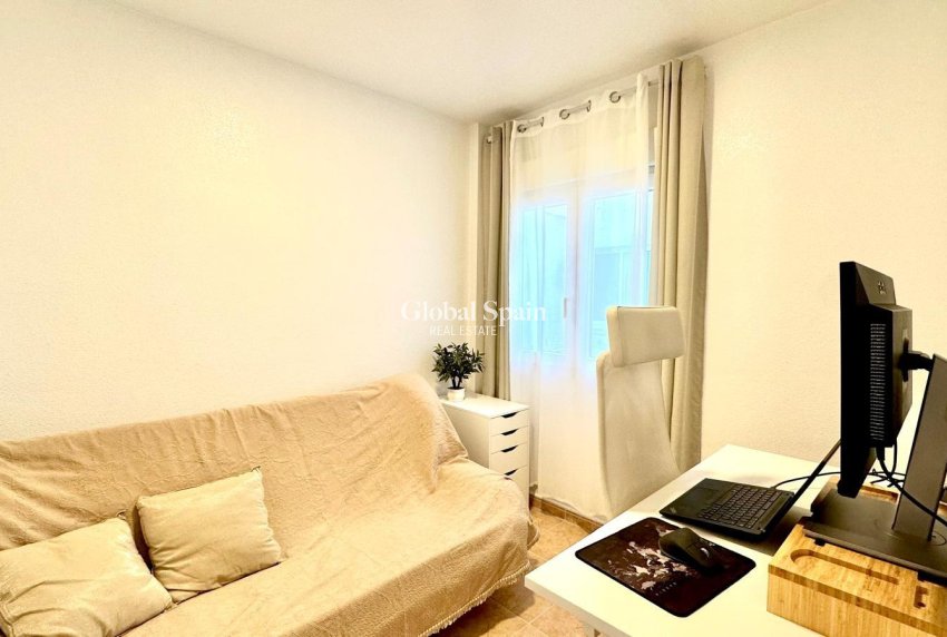 Revente - PENTHOUSE -
TORREVIEJA - Center