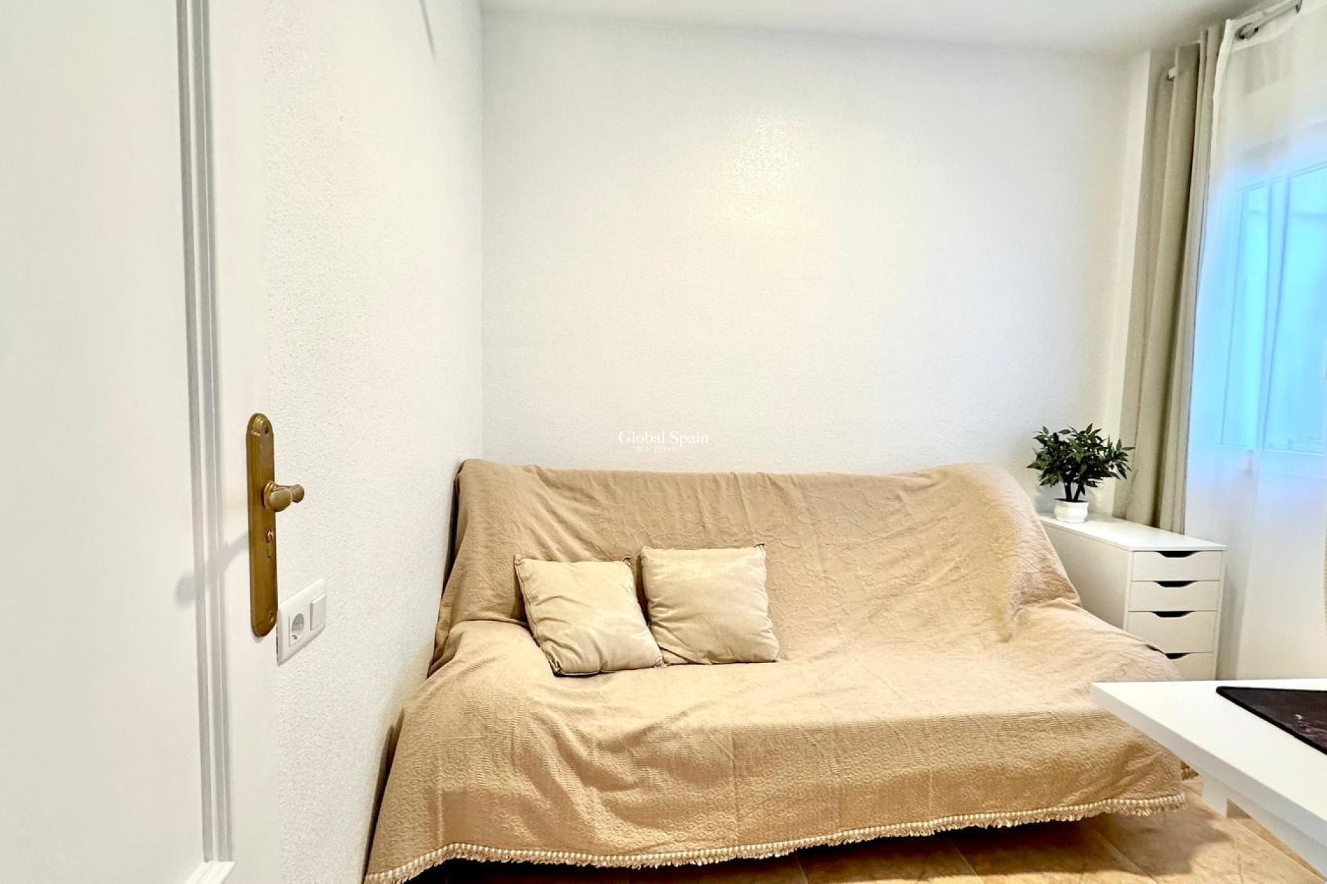 Revente - PENTHOUSE -
TORREVIEJA - Center