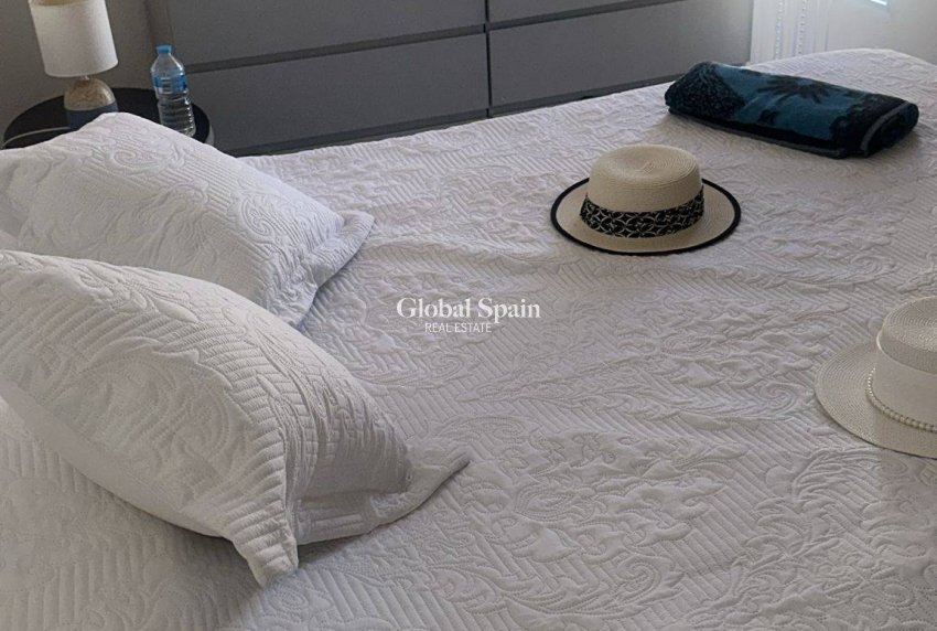 Revente - PENTHOUSE -
TORREVIEJA - Center