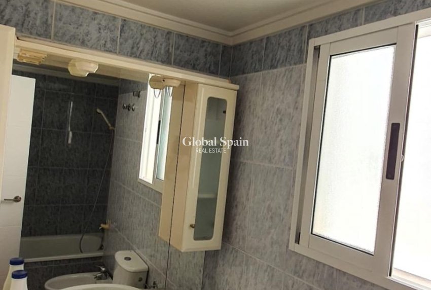 Revente - PENTHOUSE -
TORREVIEJA - Center