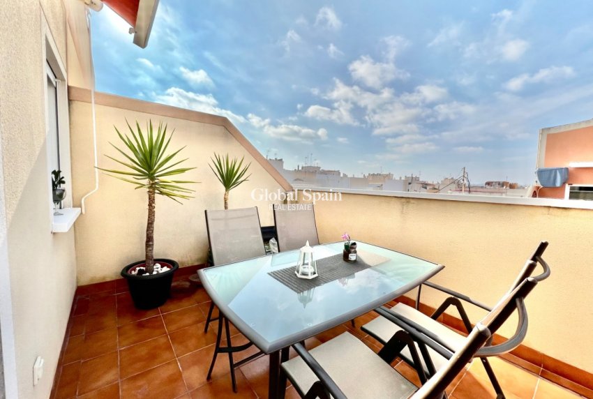 Revente - PENTHOUSE -
TORREVIEJA - Center