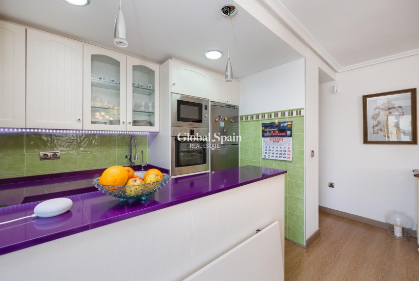 Revente - PENTHOUSE -
TORREVIEJA - Center