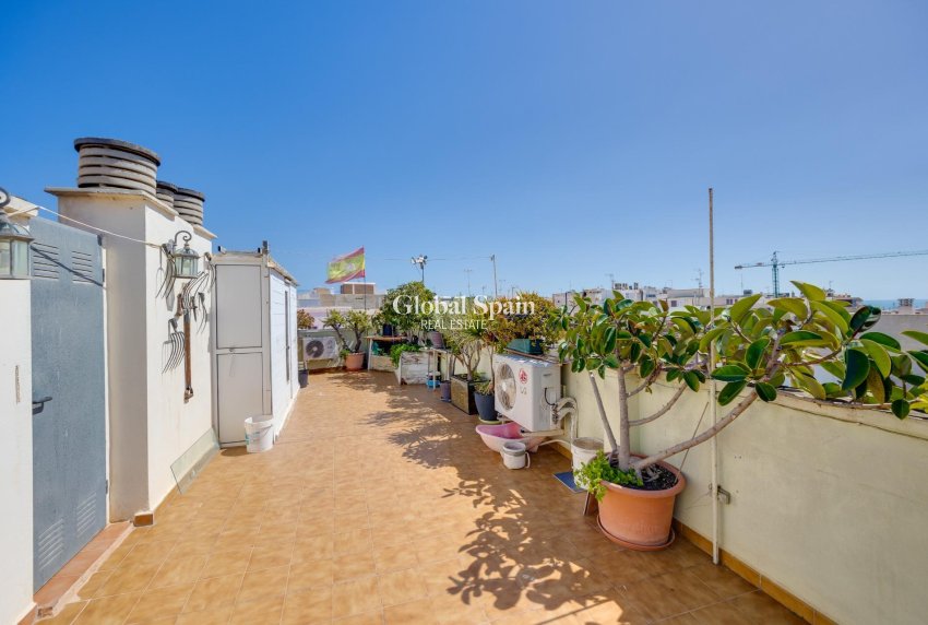 Revente - PENTHOUSE -
TORREVIEJA - Center