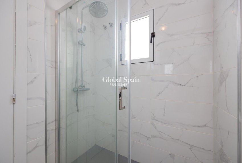 Revente - PENTHOUSE -
TORREVIEJA - Center