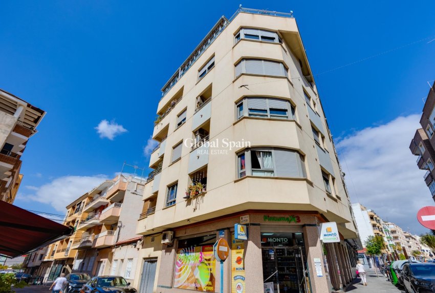 Revente - PENTHOUSE -
TORREVIEJA - Center