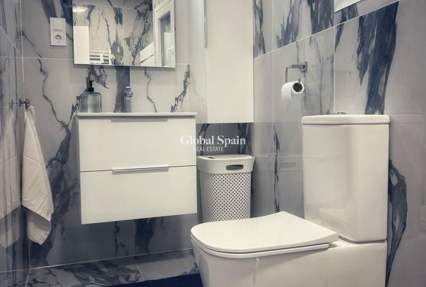 Revente - PENTHOUSE -
TORREVIEJA - Center