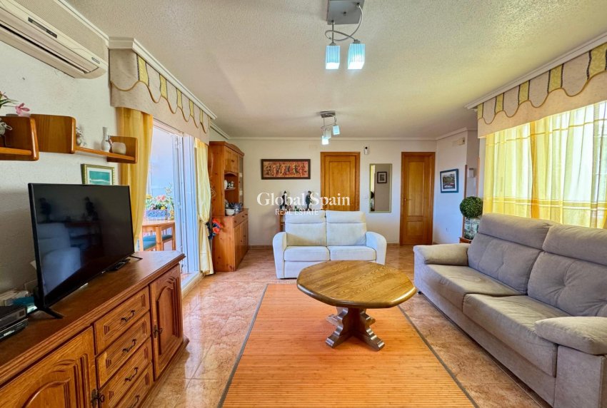 Revente - Penthouse -
TORREVIEJA - Centro