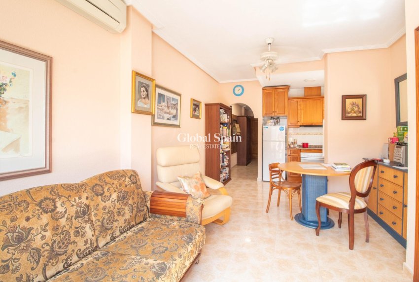Revente - PENTHOUSE -
TORREVIEJA - Centro