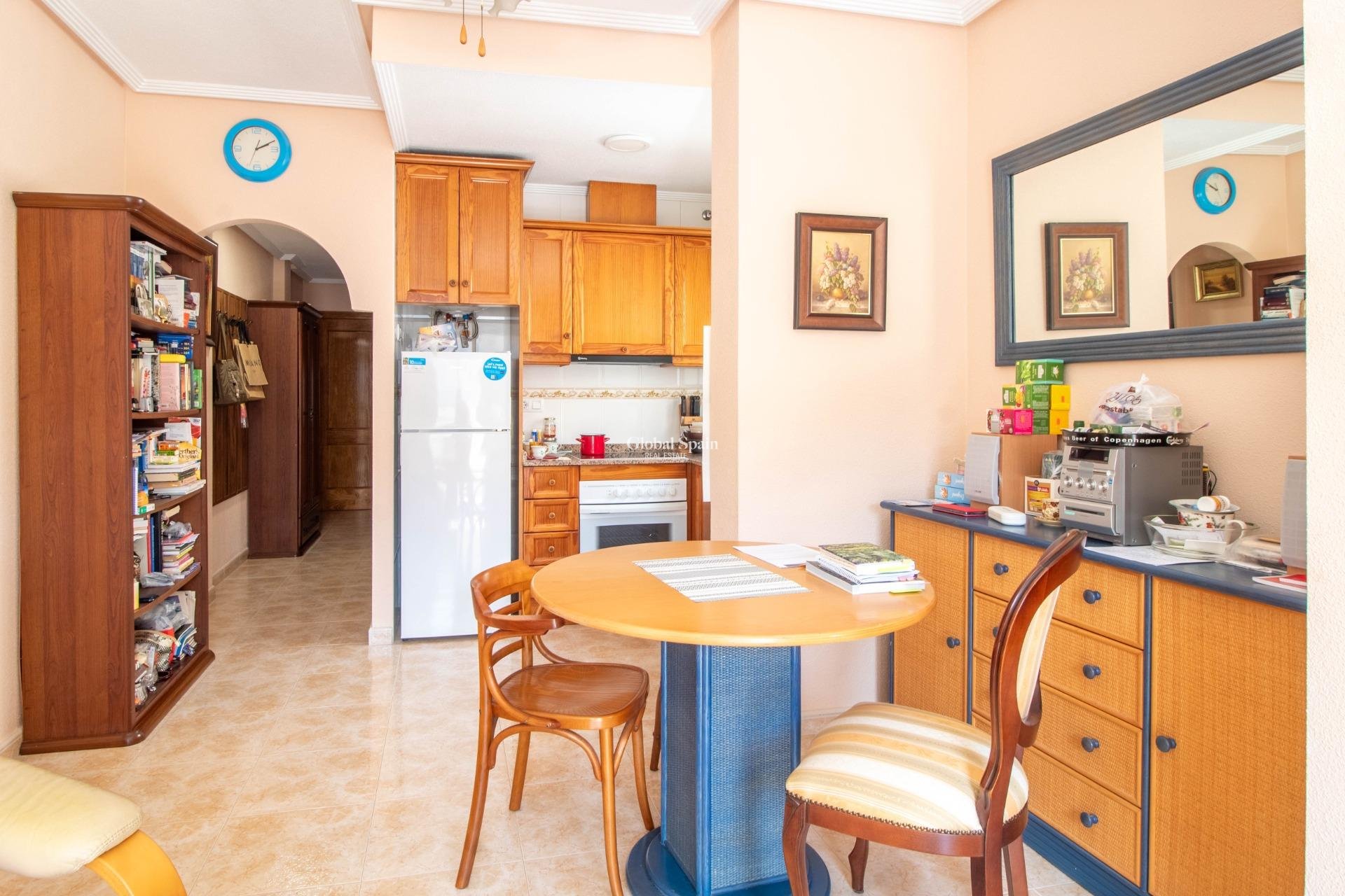 Revente - PENTHOUSE -
TORREVIEJA - Centro