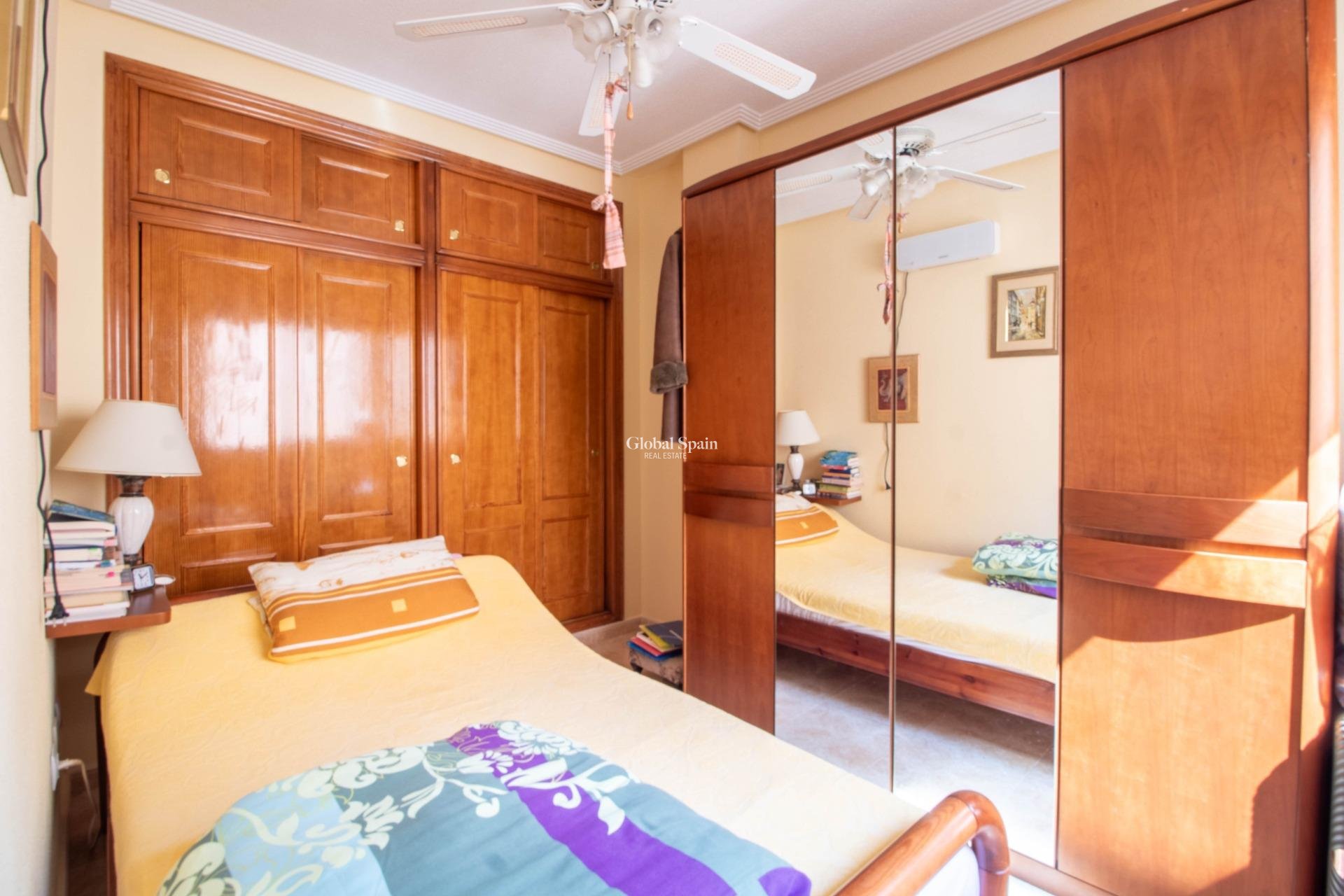 Revente - PENTHOUSE -
TORREVIEJA - Centro