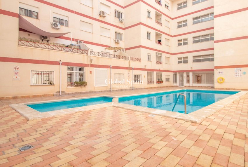 Revente - PENTHOUSE -
TORREVIEJA - Centro
