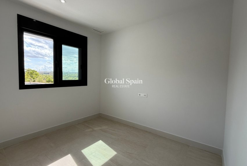 Revente - PENTHOUSE -
TORREVIEJA - Costa Blanca Sur